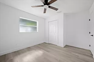 905 SE 10th St, Stuart, FL 34994 - Photo 12