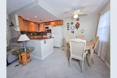 131 Somerset G, West Palm Beach, FL 33417 - Photo 4