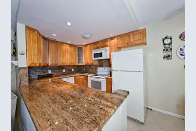 131 Somerset G, West Palm Beach, FL 33417 - Photo 1