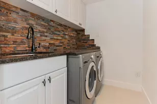 204 Lone Pine Dr, Palm Beach Gardens, FL 33410 - Photo 14