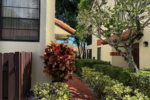 10678 Ocean Palm Way, Boynton Beach, FL 33437 - Photo 2