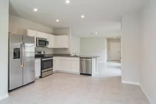 3374 N Park Dr, Fort Pierce, FL 34982 - Photo 4