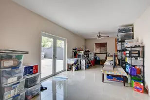 1371 Woodcrest Road Unit, West Palm Beach, FL 33417 - Photo 4