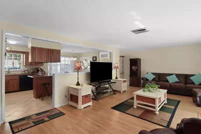 310 Wilma Circle, Riviera Beach, FL 33404 - Photo 14