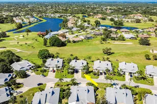 6639 SE Yorktown Dr, Hobe Sound, FL 33455 - Photo 2