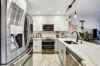 290 W Palmetto Park Road, Unit #411, Boca Raton, FL 33432 - Photo 8