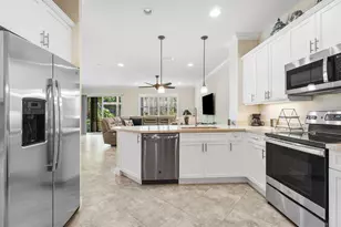 15820 Binks Pointe Ter, Wellington, FL 33414 - Photo 8