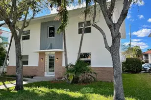 23 S Lakeside Dr, Lake Worth Beach, FL 33460 - Photo 1