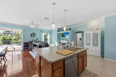 668 SE Walters Terrace, Port Saint Lucie, FL 34983 - Photo 10