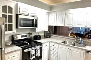 3500 Whitehall Dr N Unit, West Palm Beach, FL 33401 - Photo 4