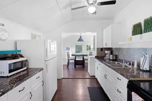 204 S M St #Upstairs, Lake Worth Beach, FL 33460 - Photo 4