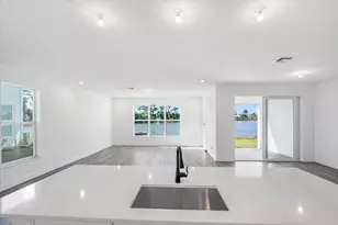 3516 NW Solange Ct, Jensen Beach, FL 34957 - Photo 14