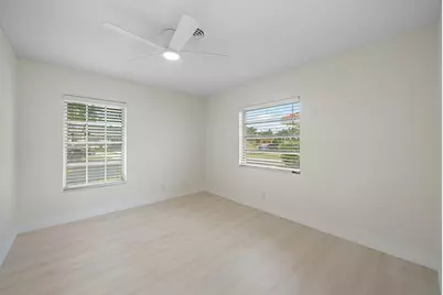 262 NE 24th Court, Boca Raton, FL 33431 - Photo 18
