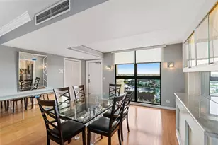 136 Lakeshore Dr, North Palm Beach, FL 33408 - Photo 8