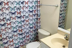 2007 Nassau Dr, Riviera Beach, FL 33404 - Photo 10