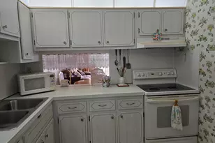 2668 N Garden Dr Unit, Lake Worth, FL 33461 - Photo 10