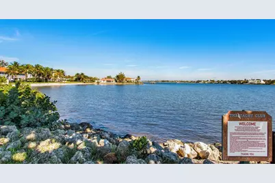 135 Yacht Club Way, Unit #204, Hypoluxo, FL 33462 - Photo 30