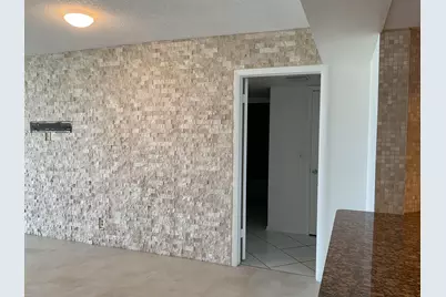 2425 Presidential 1103 Way, Unit #1103, West Palm Beach, FL 33401 - Photo 12