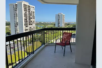 2425 Presidential 1103 Way, Unit #1103, West Palm Beach, FL 33401 - Photo 22
