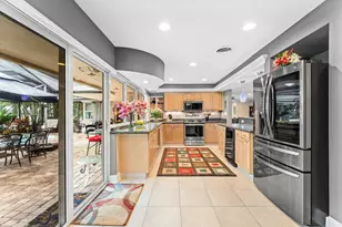 2074 NW 38th St, Oakland Park, FL 33309 - Photo 10