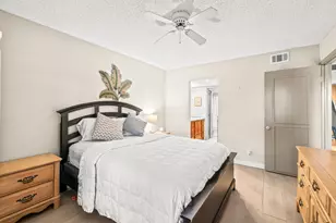 5370 Las Verdes Cir, Delray Beach, FL 33484 - Photo 22