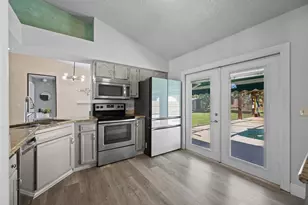 2230 SE Dill Ln, Port Saint Lucie, FL 34952 - Photo 10