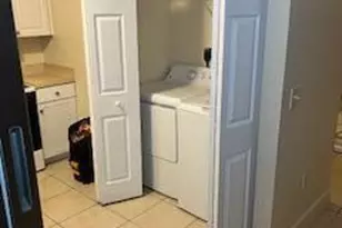 260 NW 2nd Ave, South Bay, FL 33493 - Photo 4