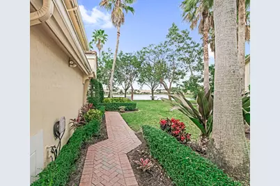 9773 Bowline Drive, Unit #203, West Palm Beach, FL 33411 - Photo 6