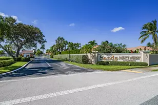 3223 S Lakeview Cir, Hutchinson Island, FL 34949 - Photo 2
