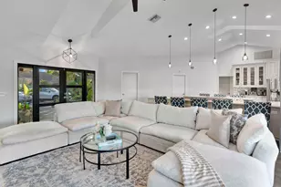 19 Cambria Rd E, Palm Beach Gardens, FL 33418 - Photo 22