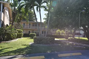 89 Canterbury D, West Palm Beach, FL 33417 - Photo 1