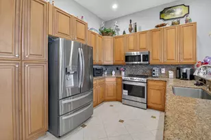 13571 Morocca Lake Ln, Delray Beach, FL 33446 - Photo 10