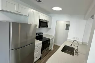103 E Tiffany Dr, West Palm Beach, FL 33407 - Photo 8