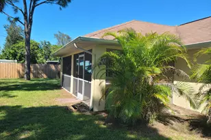 790 SW Hibiscus St, Port Saint Lucie, FL 34983 - Photo 12