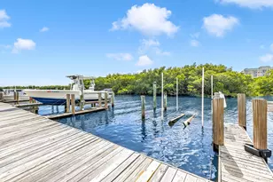 689 NE 6th Ct, Boynton Beach, FL 33435 - Photo 6