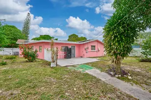 1010 S B St, Lake Worth Beach, FL 33460 - Photo 12