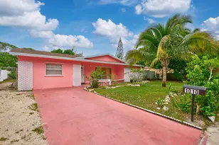 1010 S B St, Lake Worth Beach, FL 33460 - Photo 2