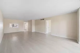 920 Dogwood Dr, Delray Beach, FL 33483 - Photo 10