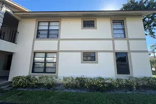 5954 Longbow Ln Ln Unit #5, West Palm Beach, FL 33415 - Photo 1
