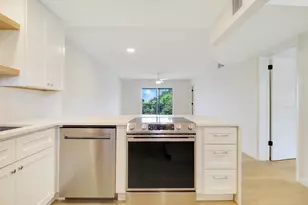 2770 S Garden Dr Unit, Lake Worth, FL 33461 - Photo 4