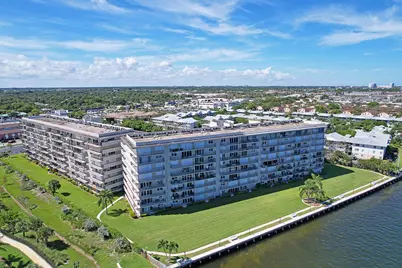 801 Lake Shore Drive, Unit #102, Lake Park, FL 33403 - Photo 32