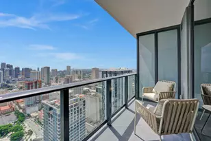 159 NE 6th St, Miami, FL 33132 - Photo 14