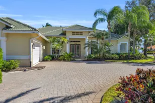 11461 SE Plandome Dr, Hobe Sound, FL 33455 - Photo 2