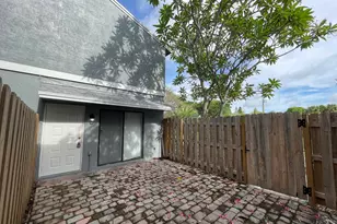 3 Crossings Cir, Boynton Beach, FL 33435 - Photo 2