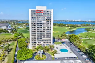 2000 Presidential Way Unit, West Palm Beach, FL 33401 - Photo 2