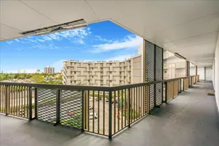 3475 N Country Club Dr, Aventura, FL 33180 - Photo 20