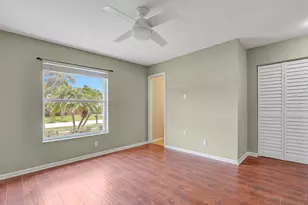 140 Village Cir, Jupiter, FL 33458 - Photo 16