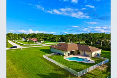 6613 Hall Boulevard, The Acreage, FL 33470 - Photo 4