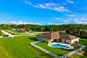 6613 Hall Blvd, The Acreage, FL 33470 - Photo 4