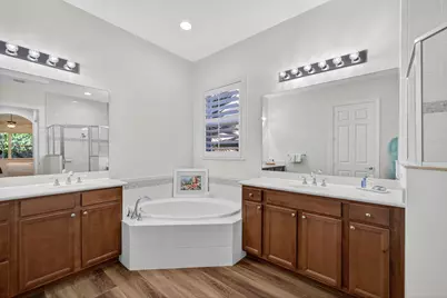 12081 Aviles Circle, Palm Beach Gardens, FL 33418 - Photo 36